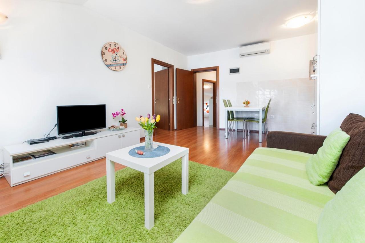Sea View Apartment Rovinj Dış mekan fotoğraf