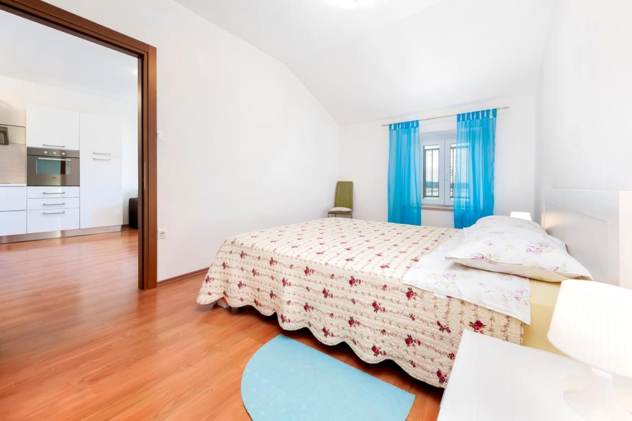 Sea View Apartment Rovinj Dış mekan fotoğraf